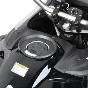 FLANGIA SERBATOIO PER BORSE GIVI TANKLOCK SUZUKI BANDIT 650/S 2007-2010