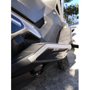 PAR DE PEGATINAS 3D PROTECCIÓN ESTRIBERAS LATERALES HONDA X-ADV 750 2017-2020