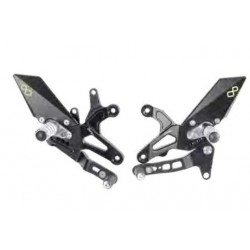 JUEGOS TRASEROS REGULABLES LIGHTECH CON REPOSAPIES FIJOS KAWASAKI ZX-6RR 2005-2006 (CAJA DE CAMBIOS ESTÁNDAR)