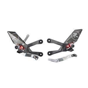 JUEGOS TRASEROS REGULABLES LIGHTECH R-VERSION CON ESTRIBERAS ARTICULADOS YAMAHA R1 2015-2019 (NORMAL/INVERTIDA)