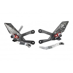 JUEGOS TRASEROS REGULABLES ESTRIBERAS ARTICULADAS LIGHTECH R-VERSION HONDA CBR 1000 RR-R 2020-2021 (ESTÁNDAR/CAJA DE CAMB