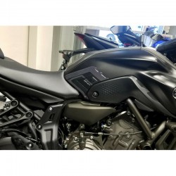 PEGATINAS 3D PROTECTORES LATERALES YAMAHA MT-07 2021-2024