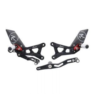 LIGHTECH R-VERSION EINSTELLBARE HINTERE SETS MIT GELENKTEN FUSSPEGS YAMAHA R6 2021-2024 (NORMAL/INVERTIERT)