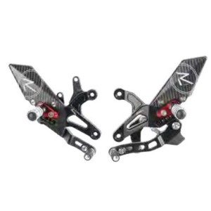 JUEGOS TRASEROS REGULABLES LIGHTECH R-VERSION CON REPOSAPIÉS ARTICULADOS KAWASAKI ZX-6R 636 2024-2025 (INVERTIDA)