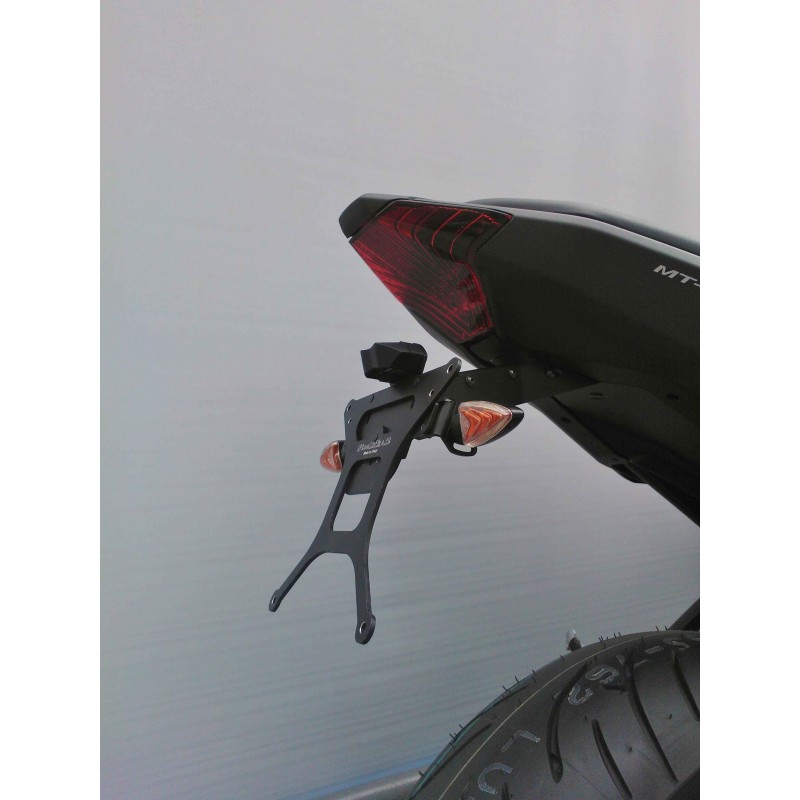 PORTAMATRÍCULA YAMAHA MT-07 2014-2017, CON INCLINACIÓN AJUSTABLE