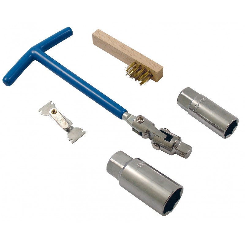 SET OF EQUIPMENT FOR SPARK PLUGS