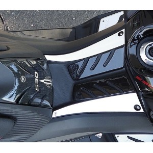ADESIVO 3D PROTEZIONE SPORTELLO SERBATOIO YAMAHA T-MAX 530 2012-2016 CARBON ROSSO