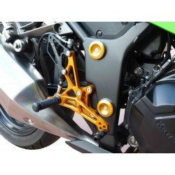 4-RACING EINSTELLBARE HINTERE FUSSPEGEL YAMAHA R6 2003-2005 (STANDARD/RÜCKWÄRTSSCHALTUNG) ALUMINIUM